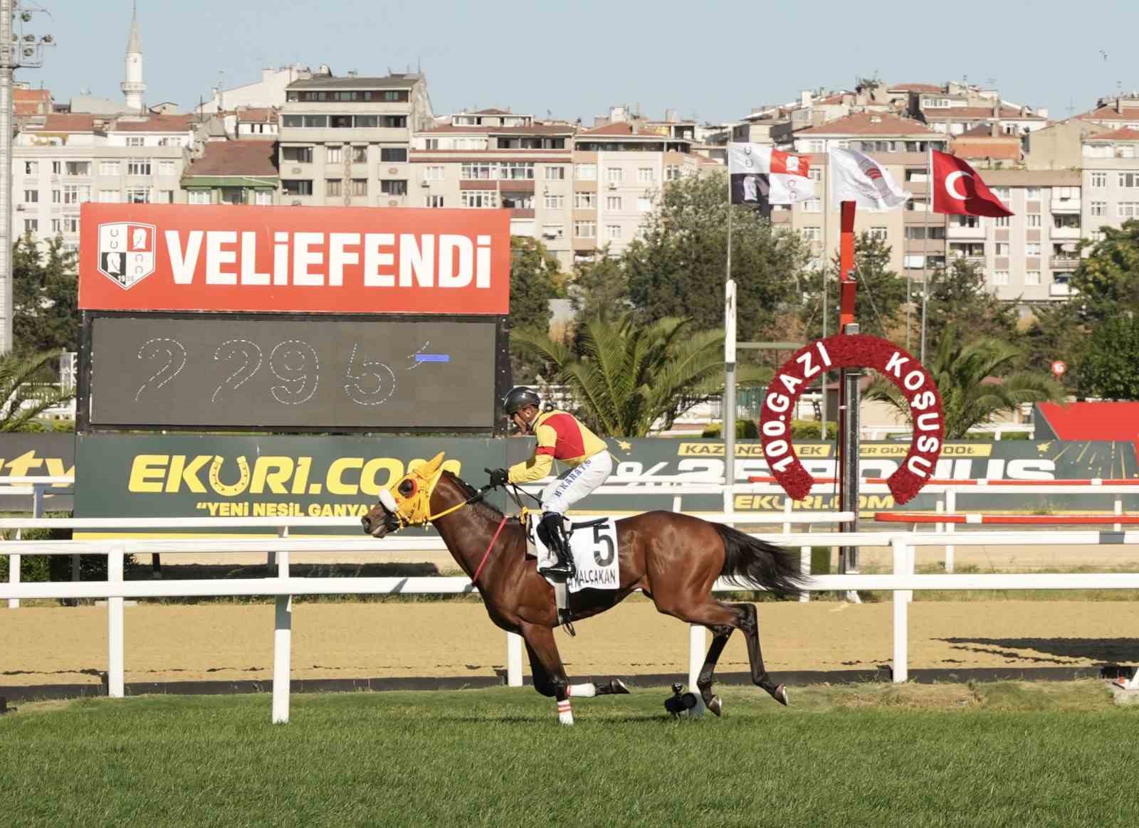 100. Gazi Koşusu’nu Halis Karataş ile Bay Nalçakan kazandı
