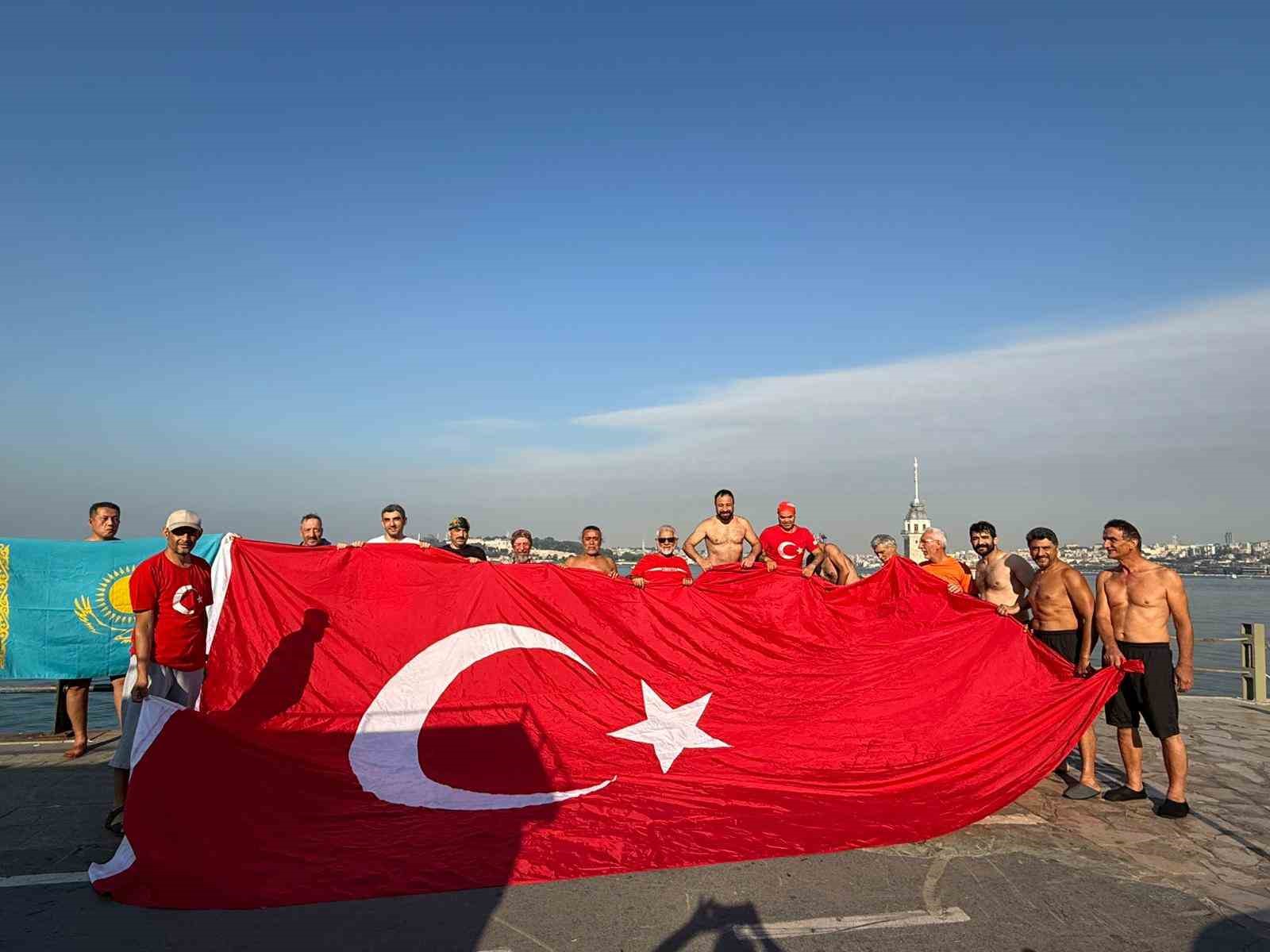 15 Temmuz’un 10’uncu yılında Boğaz’da anma yüzüşü
