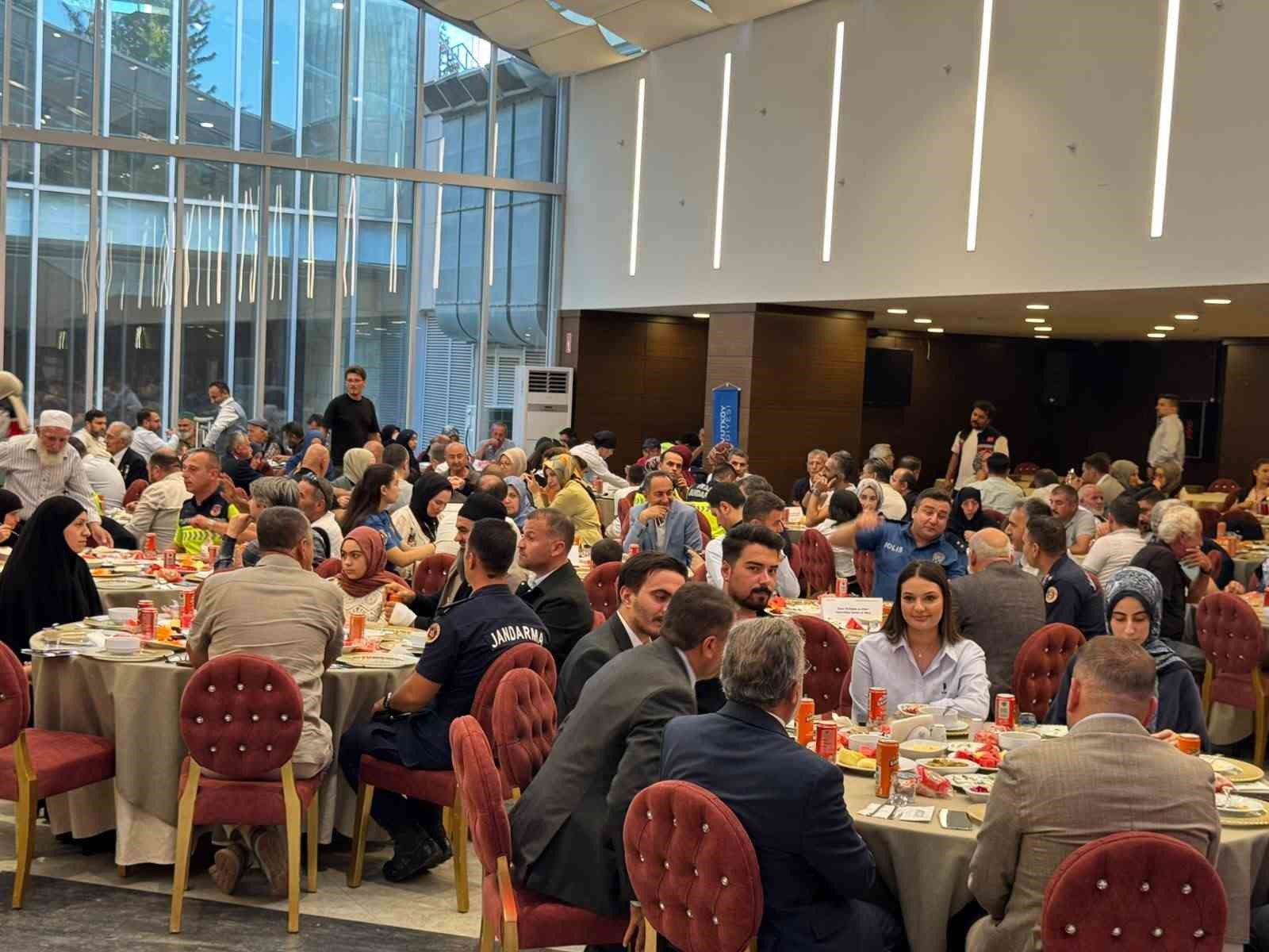 15 Temmuz’un kahramanları Arnavutköy’de ‘vefa sofrasında’ buluştu
