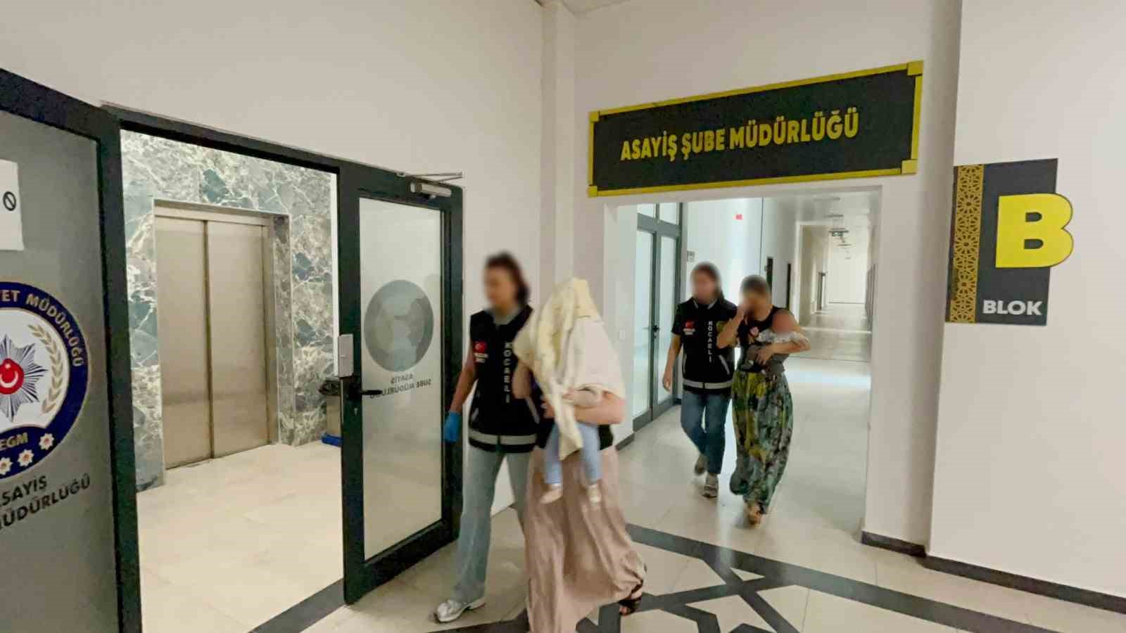 1,6 milyon liralık hırsızlığın şüphelisi kadınlar adliyeye bebekleriyle sevk edildi
