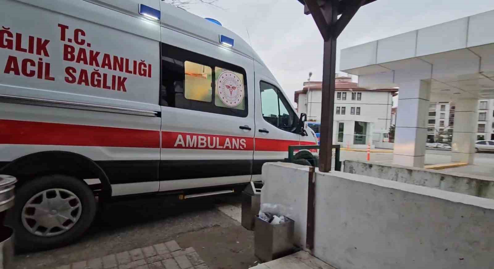 3 metre yükseklikten düşen elektrik teknikeri, hastanede hayatını kaybetti
