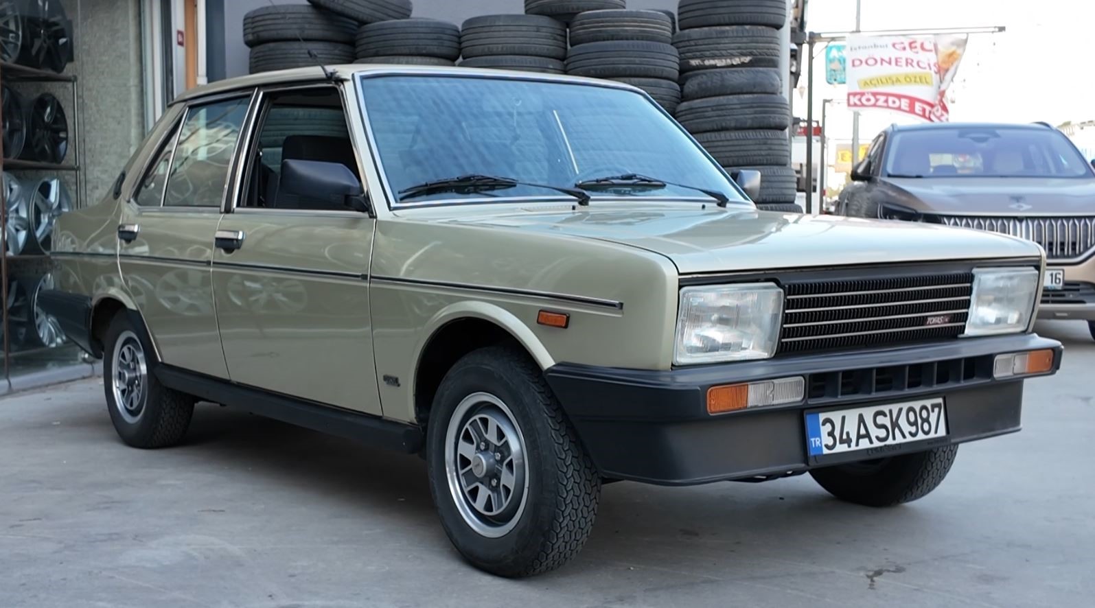 40 yıldır açmadığı kaseti ve hayalini kurduğu 1987 model otomobili hayranı olduğu Cengiz Kurtoğlu’yla buluşturdu
