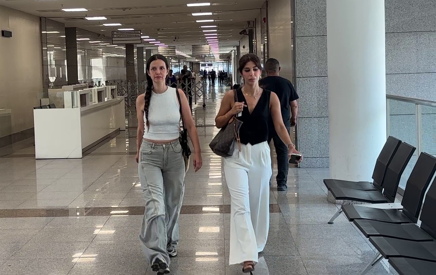 Ahbaplar Suç Örgütü soruşturmasında ifade veren oyuncu İrem Helvacıoğlu: "Herhangi bir maddi kazancım asla olmadı"
