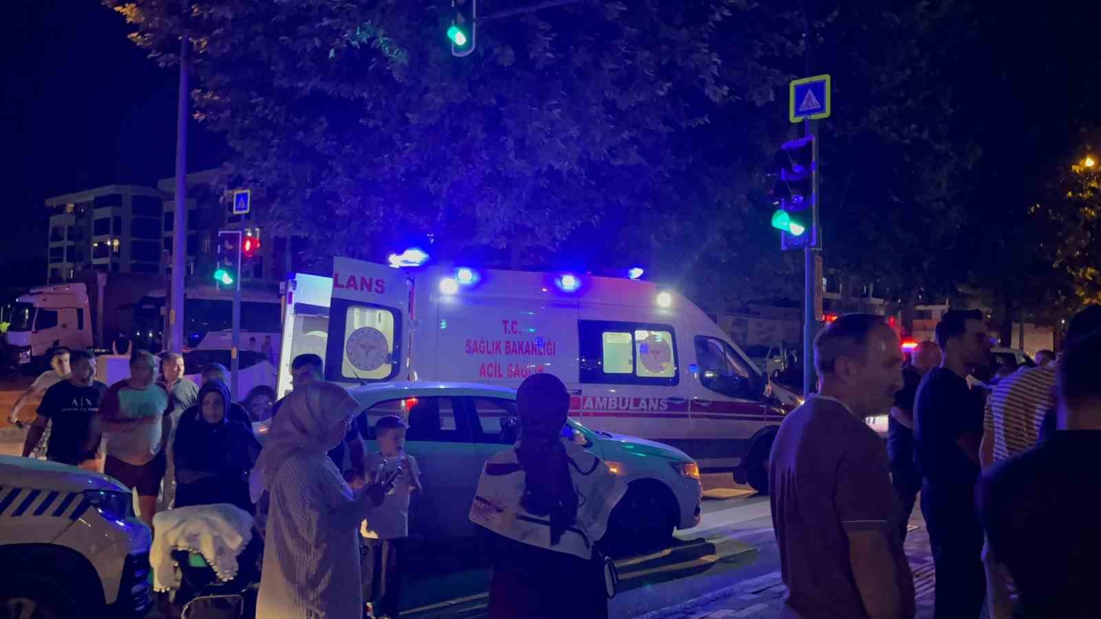 Aileler arasında çıkan kavgada kan aktı: 3 yaralı
