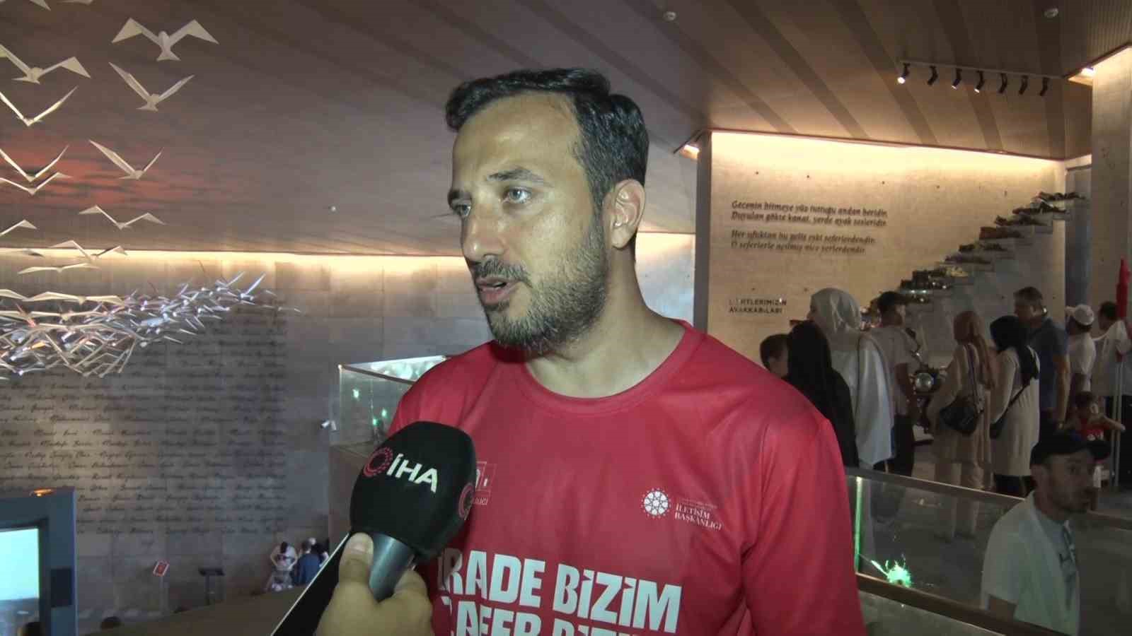 AK Parti İstanbul İl Başkanı Özdemir : "  Ordumuz içerisindeki hain FETÖ unsurlarını arındıktan sonra terörle mücadeleyi çok kısa sürede bitirdik

