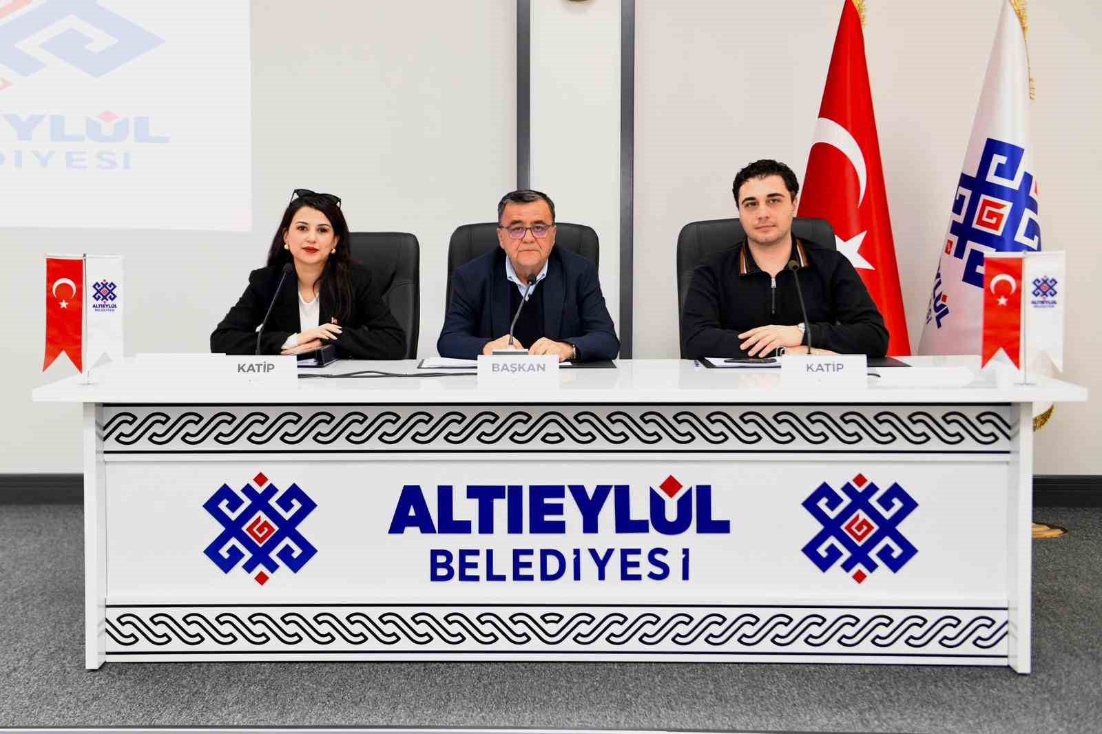 Altıeylül Meclisinde tüm siyasi partilerden tam uzlaşı
