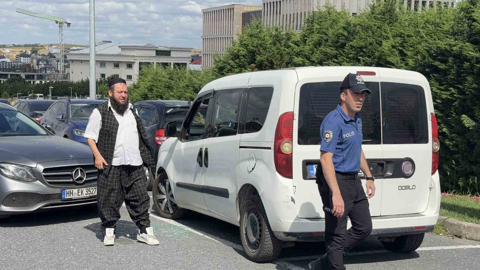 Arnavutköy’de olaylı nikah: Ailenin engel olmak istediği evlilik polis eşliğinde gerçekleşti
