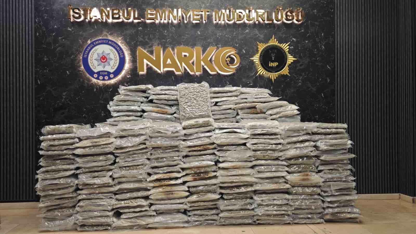 Arnavutköy’de uyuşturucu operasyonu: 398 kilo skunk ele geçirildi
