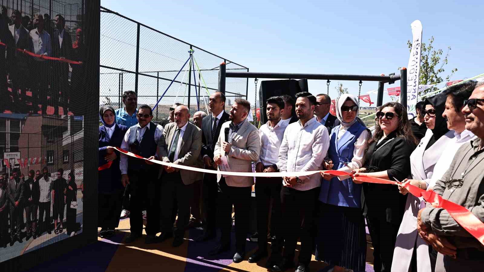 Arnavutköy’e 4 yeni park, 6 bin 400 metrekarelik yeni yaşam alanı kazandırıldı
