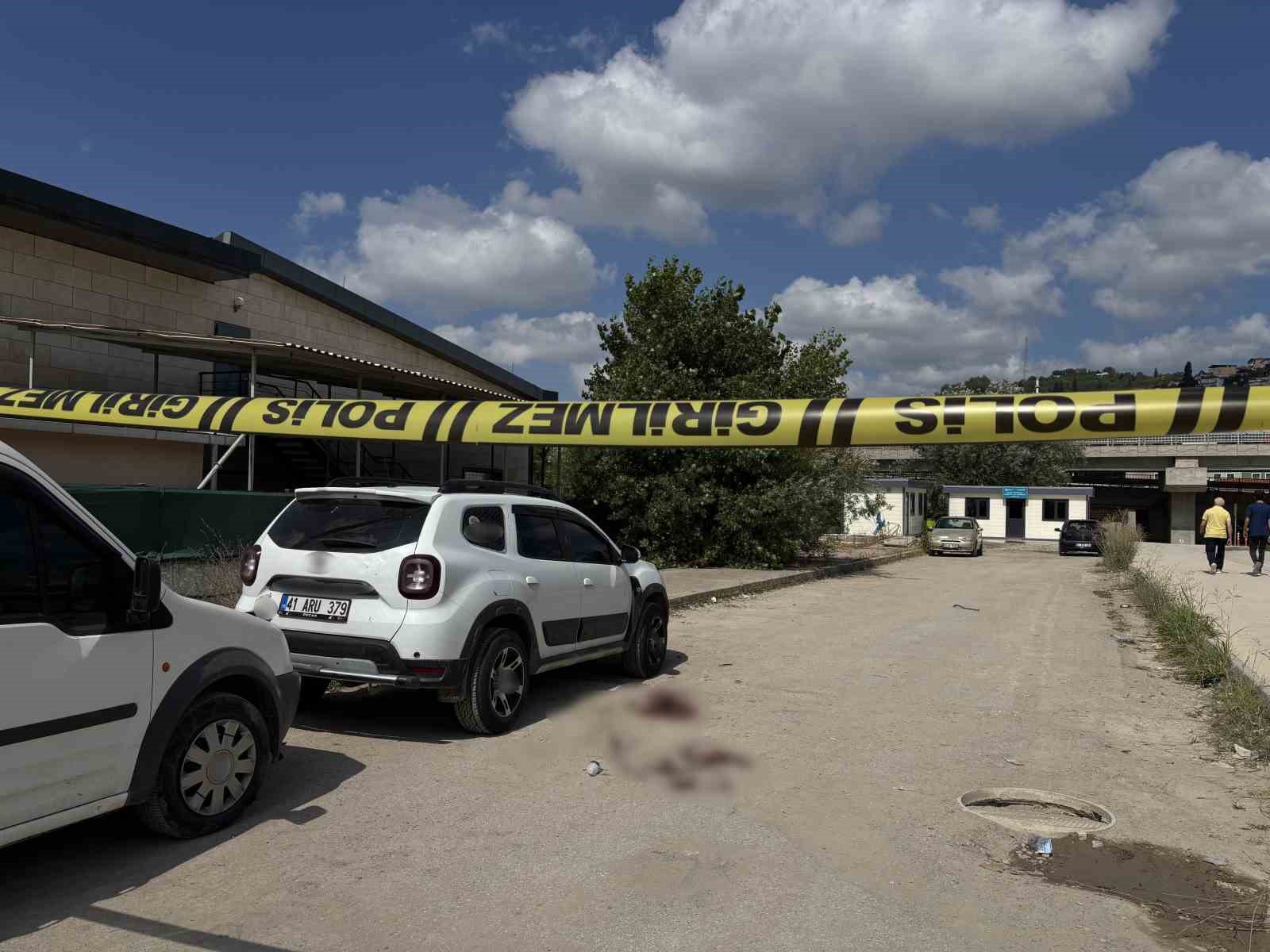 Ayrılık meselesi iki aileyi karşı karşıya getirdi: 2 yaralı, 10 gözaltı
