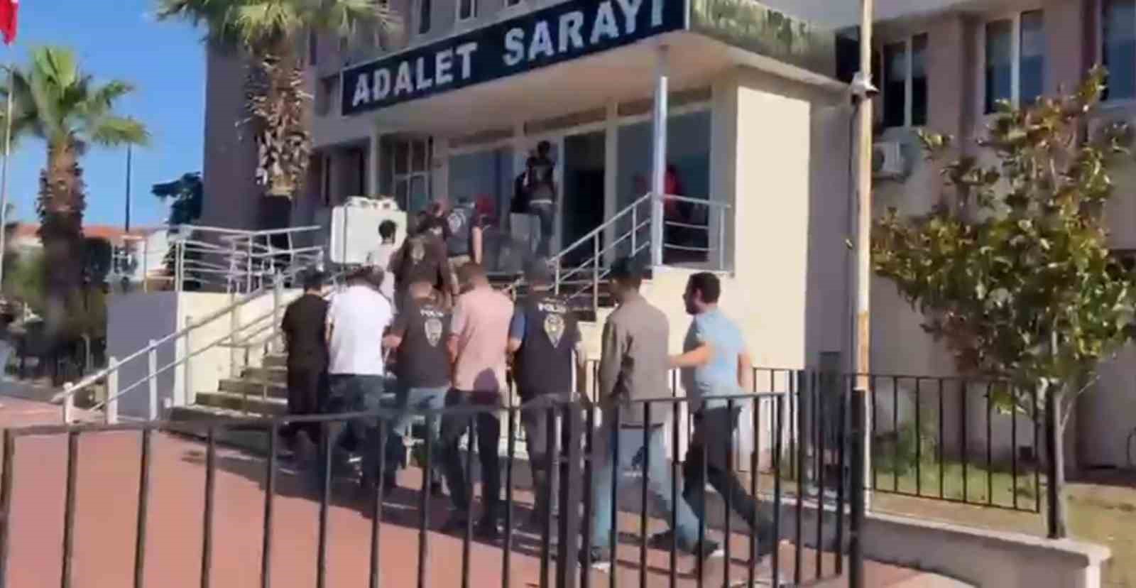 Ayvalık merkezli 11 ilde dev nitelikli dolandırıcılık operasyonu
