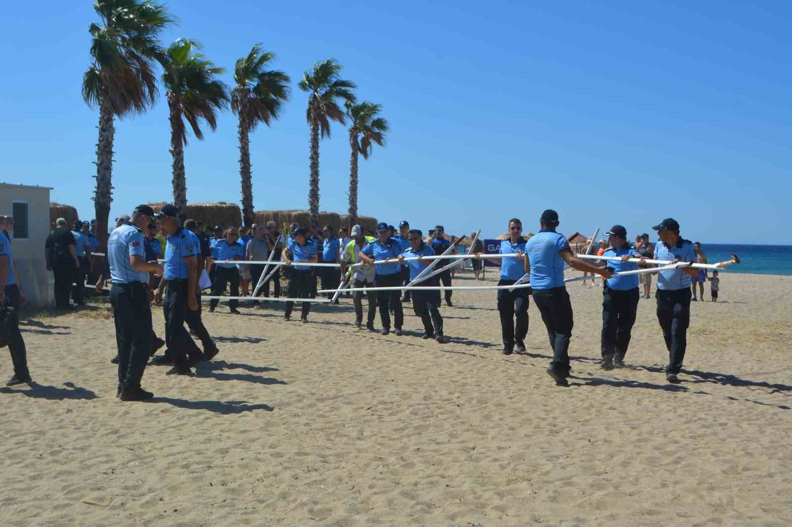 Ayvalık Sarımsaklı plajlarında şezlong ve usulsüz yapılaşmalara ani operasyon
