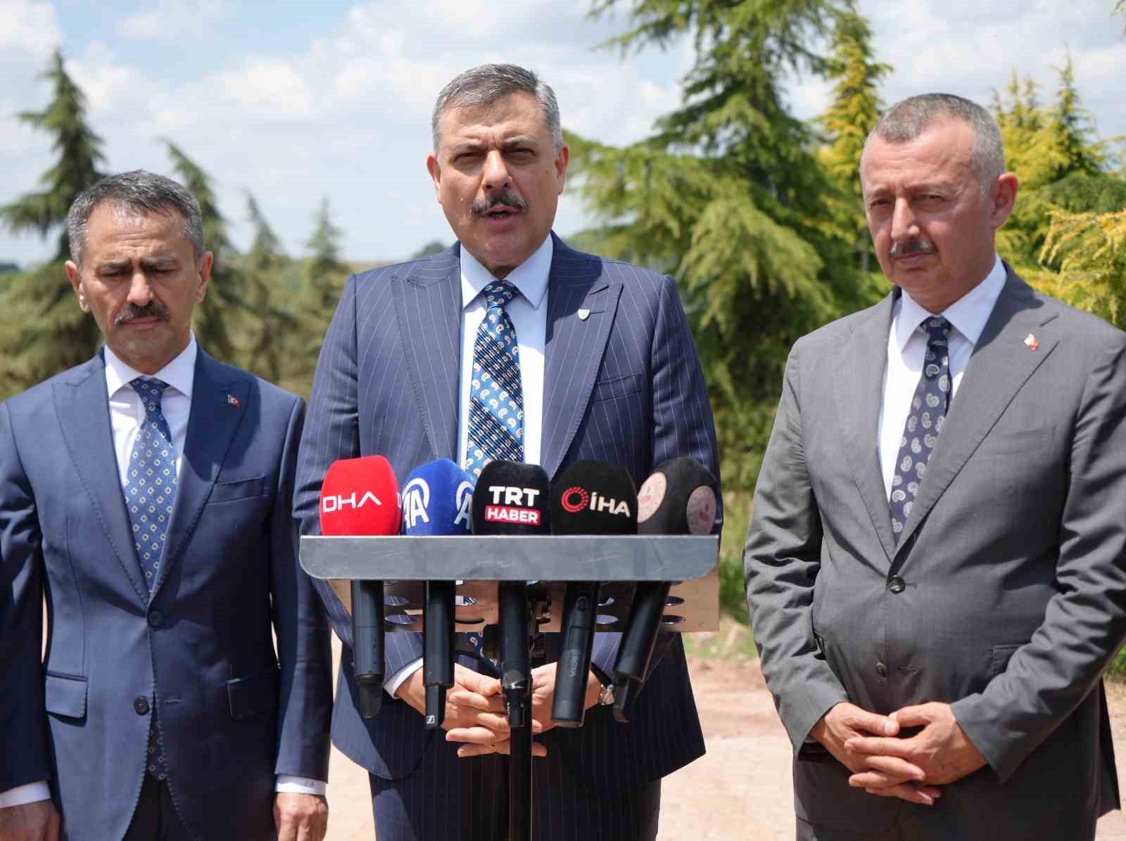 Bakan Çiftçi: "Türkiye’de sahipsiz sokak hayvanlarının yüzde 92,35’i artık barınaklarda"
