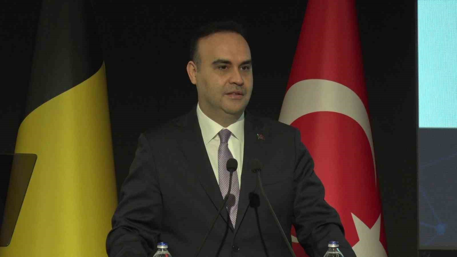 Bakan Kacır: "Türkiye üretime baktığımız zaman özellikle askeri kullanımda dronlar’da lider konumunda"
