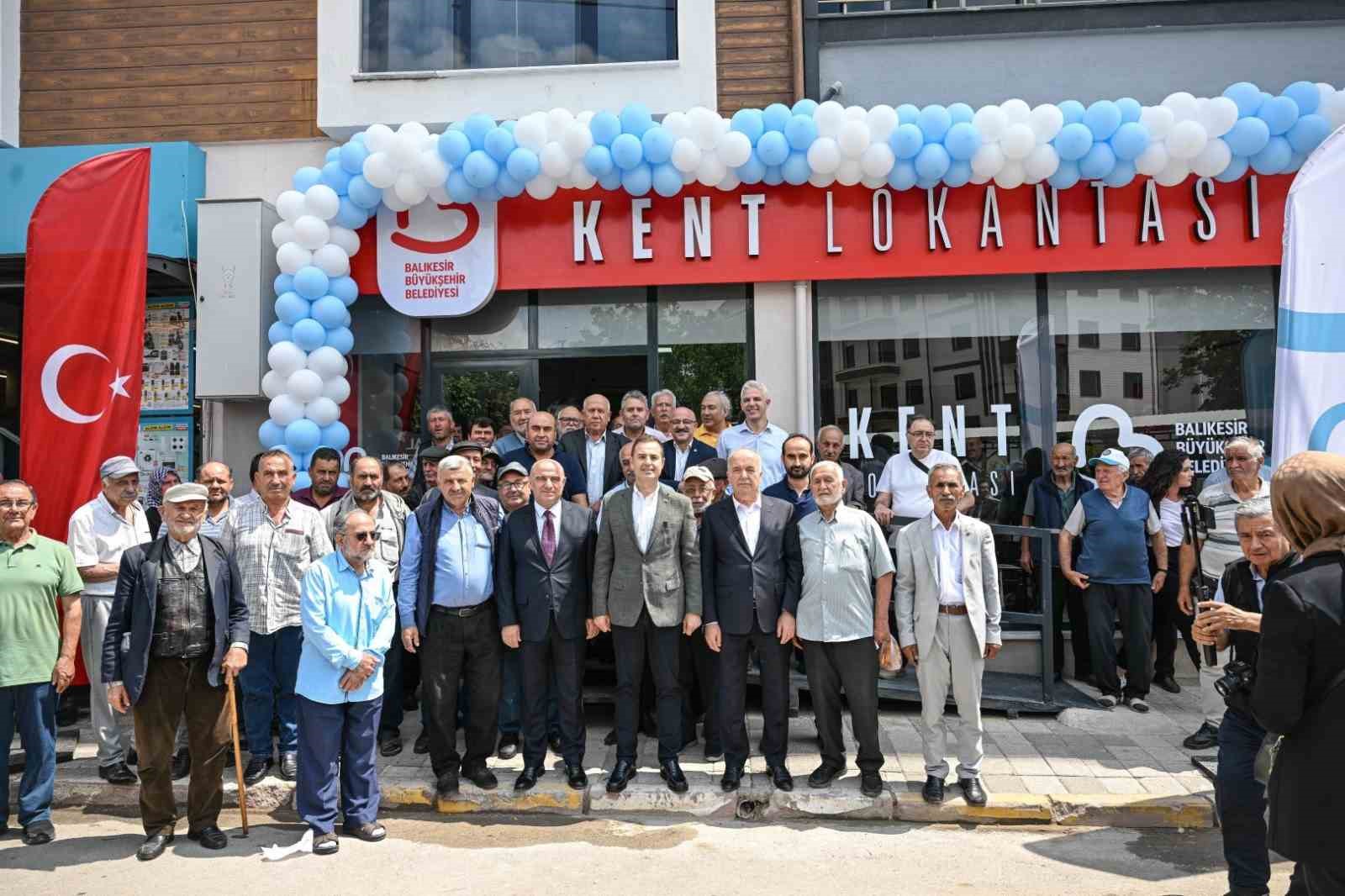 Balıkesir Büyükşehir Dursunbey’de hız kesmiyor
