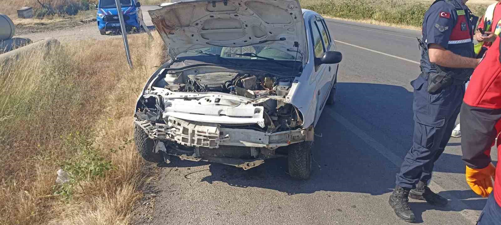 Balıkesir’de çift taraflı trafik kazası; 1 ağır 7 kişi yaralı
