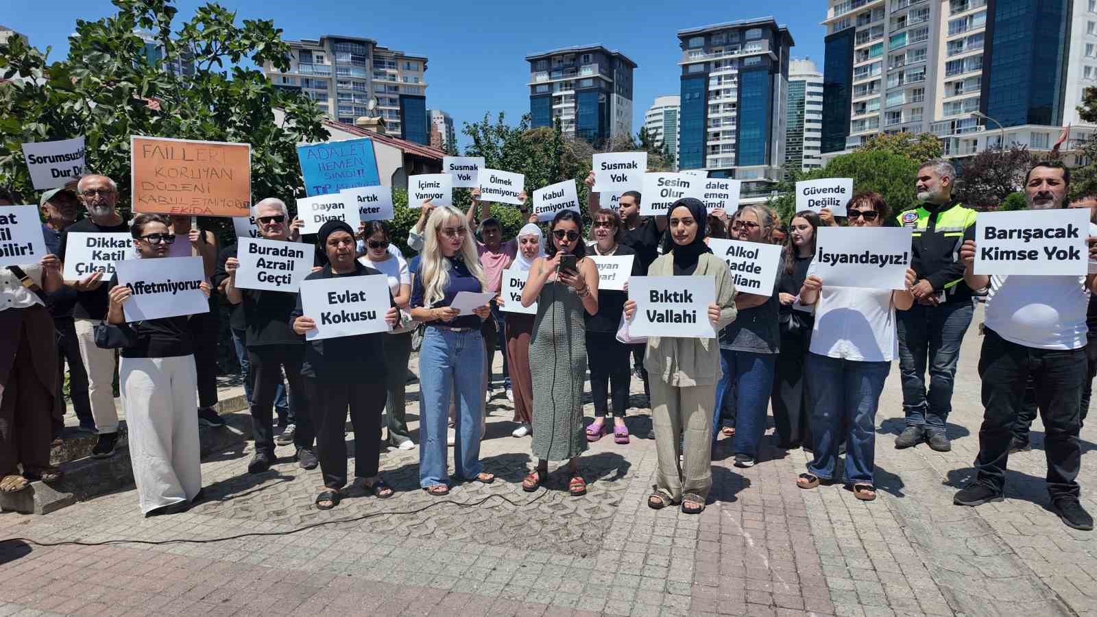 Başakşehir’deki kaza sonrası felç kalan genç kadının ailesinden çarpıcı iddia: "Araçta uyuşturucu vardı, dosyaya girmedi"
