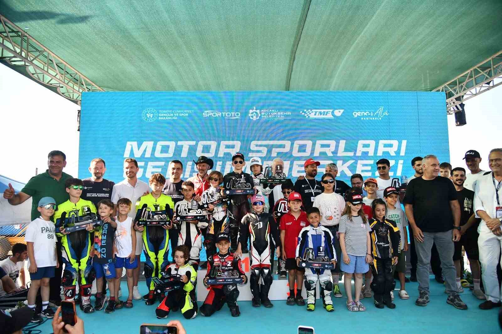 Başiskele’deki yeni merkezde ilk zaferler Zayn Sofuoğlu ve Enes Çağan Çakır’ın oldu
