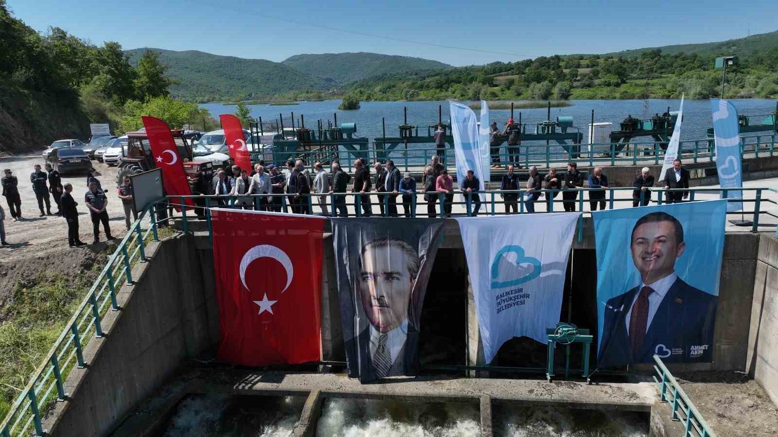 Başkan Akın’dan çiftçiye destek
