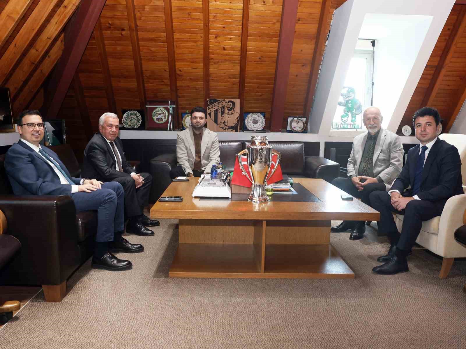 Başkan Şadi Özdemir’den Bursaspor’a tebrik ziyareti
