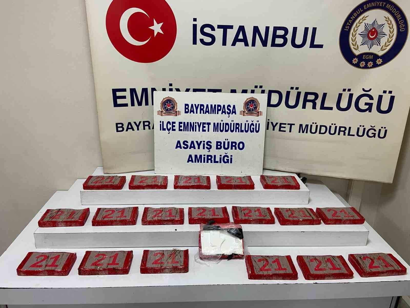 Bayrampaşa’da bir araçta 20 kilogram kokain bulundu
