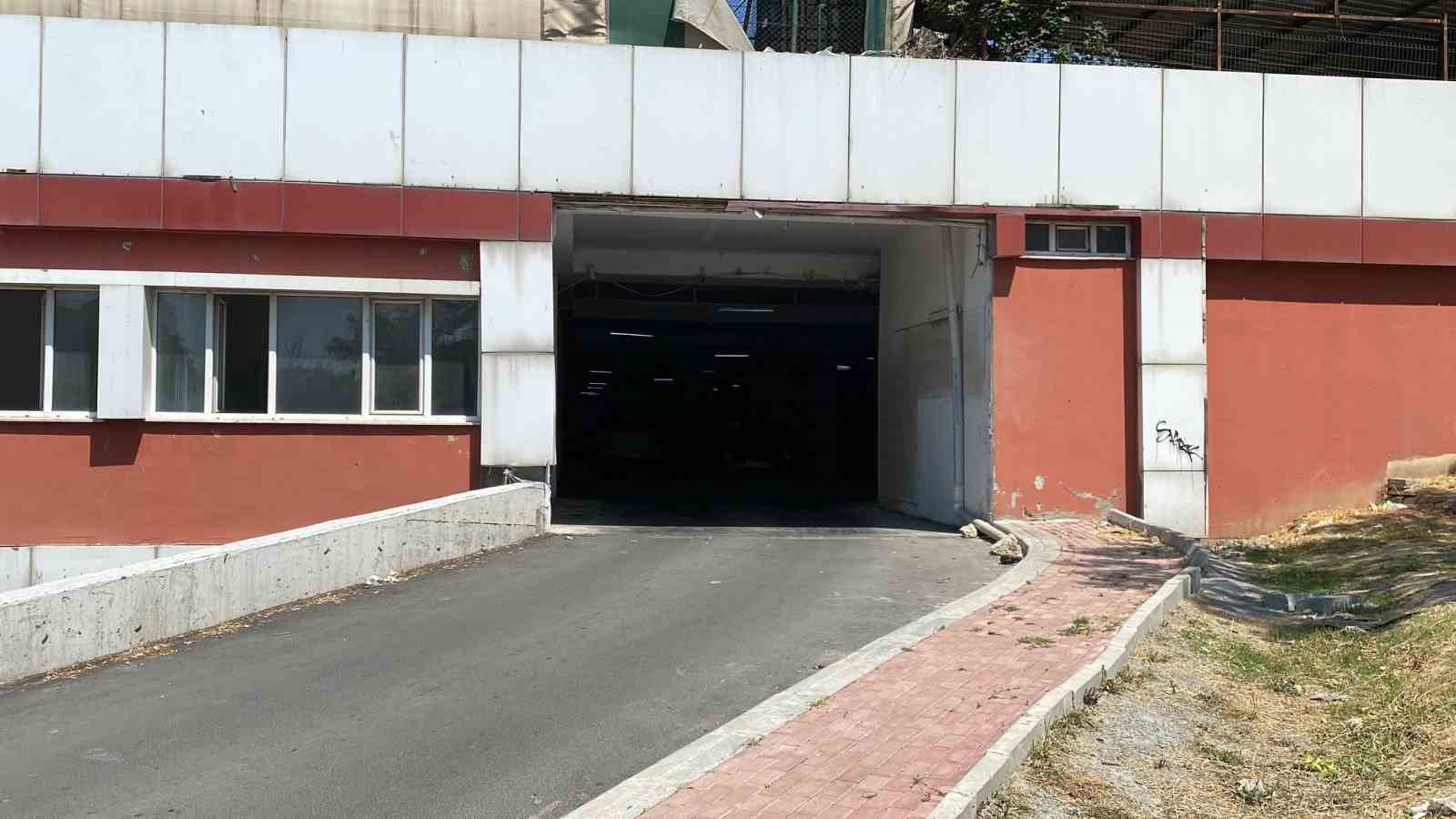 Bayrampaşa’da pazar yerinde erkek cesedi bulundu
