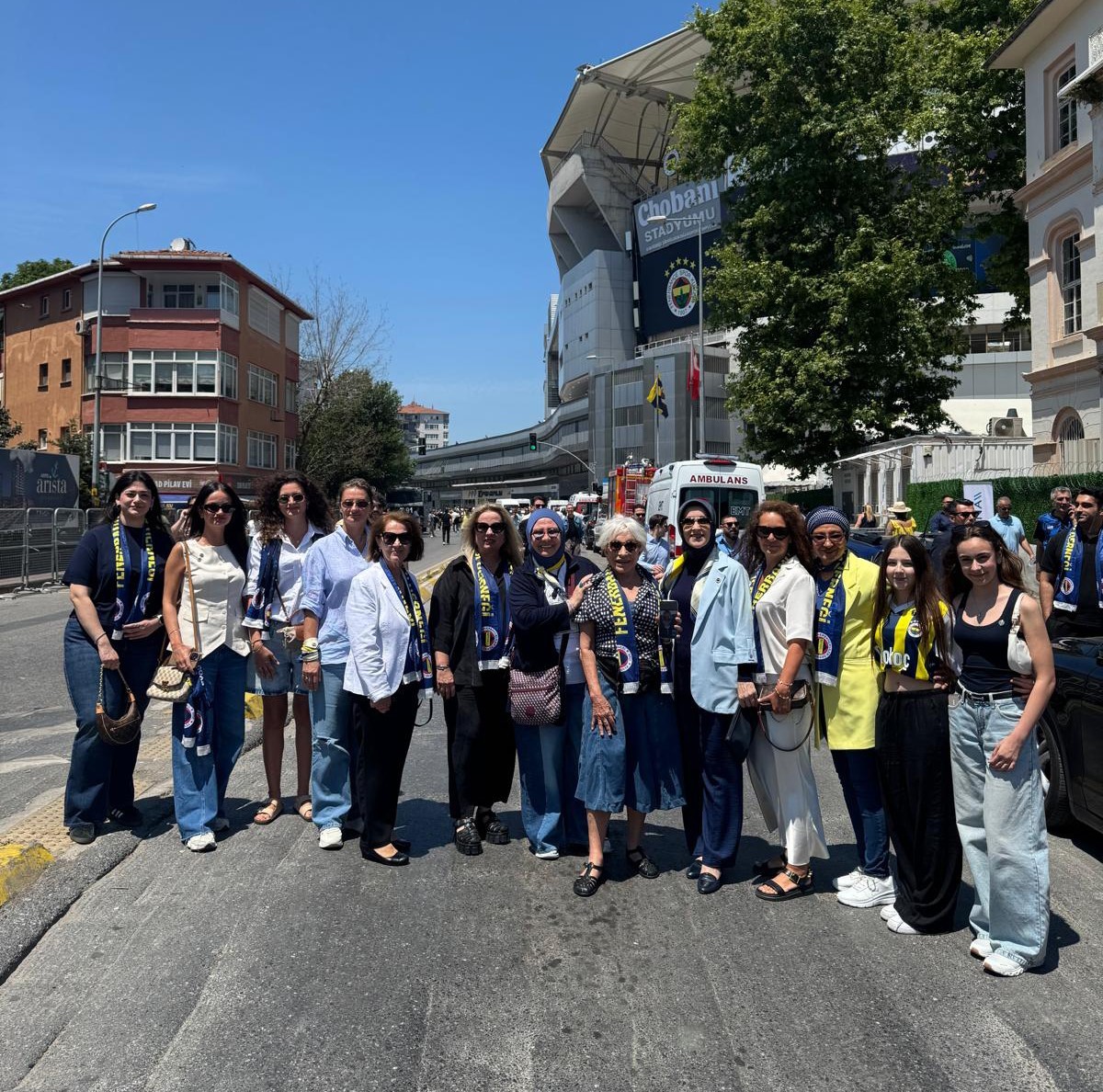 Beyoğlu Fenerbahçeliler Derneği’nden olağanüstü genel kurula yoğun katılım
