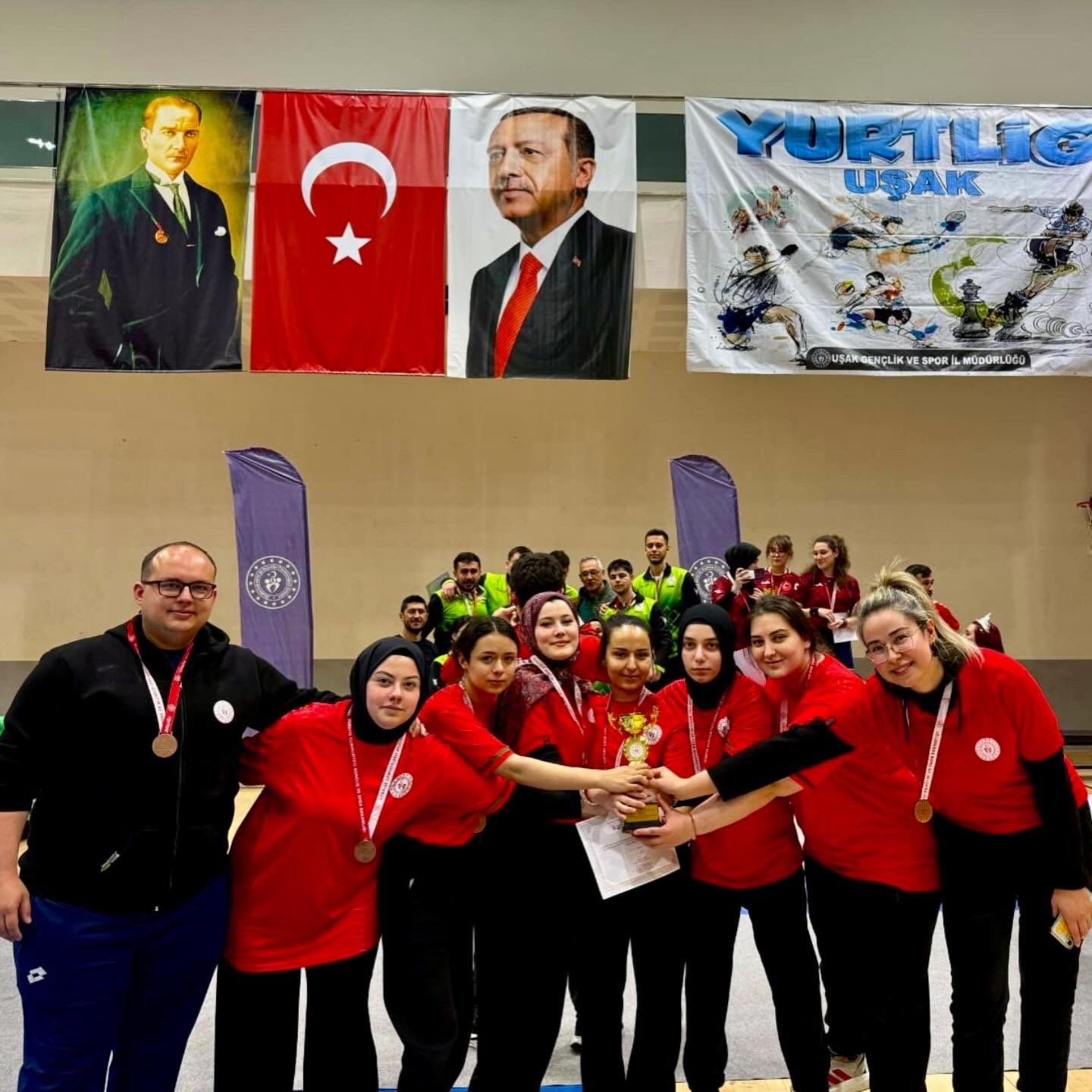 Bilecik Kız Takımı Ege Bölgesi üçüncüsü oldu
