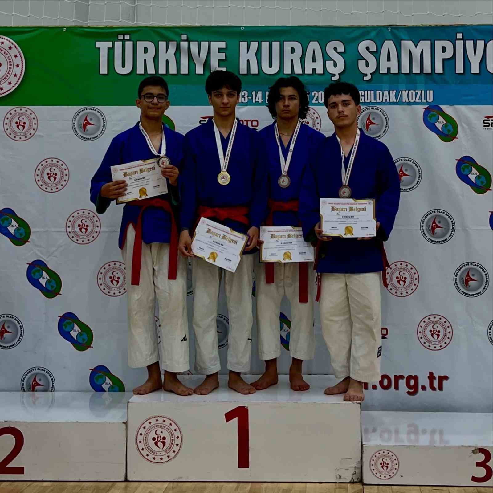 Bilecikli sporculardan gururlandıran başarı

