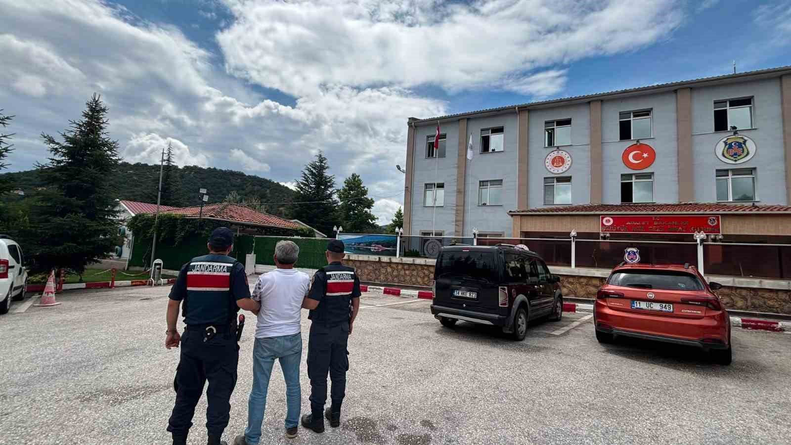 Bilecik’te 2 yıl 2 ay 20 gün hapis cezası bulunan şahıs yakalandı
