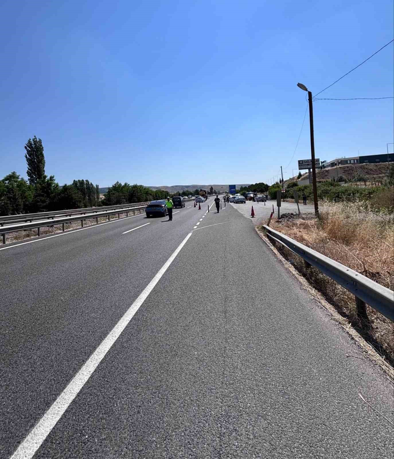Bilecik’te 445 şahıs ile bin 235 sürücü sorgulandı
