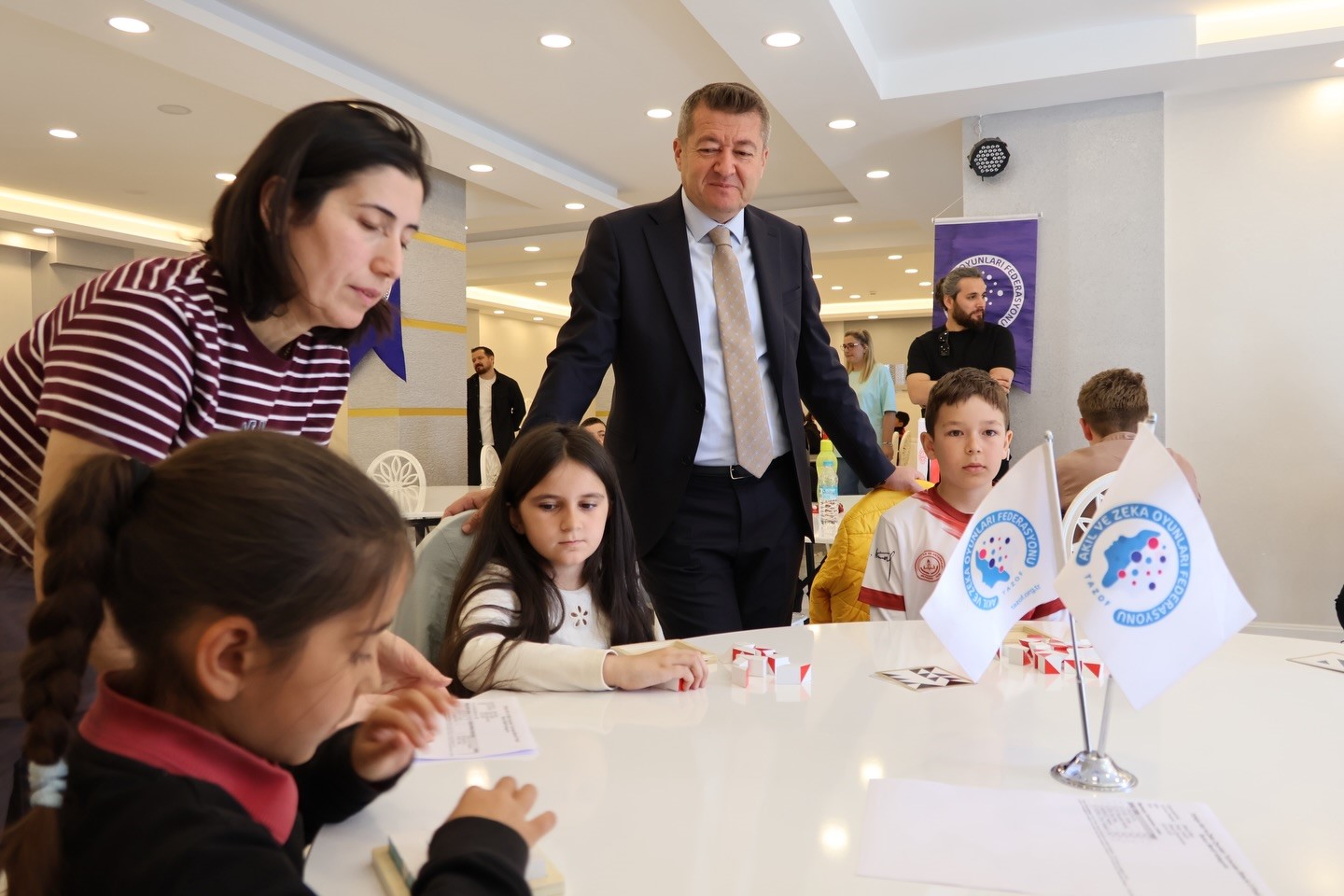 Bilecik’te 60 öğrenci zekâ oyunlarında kıyasıya yarıştı
