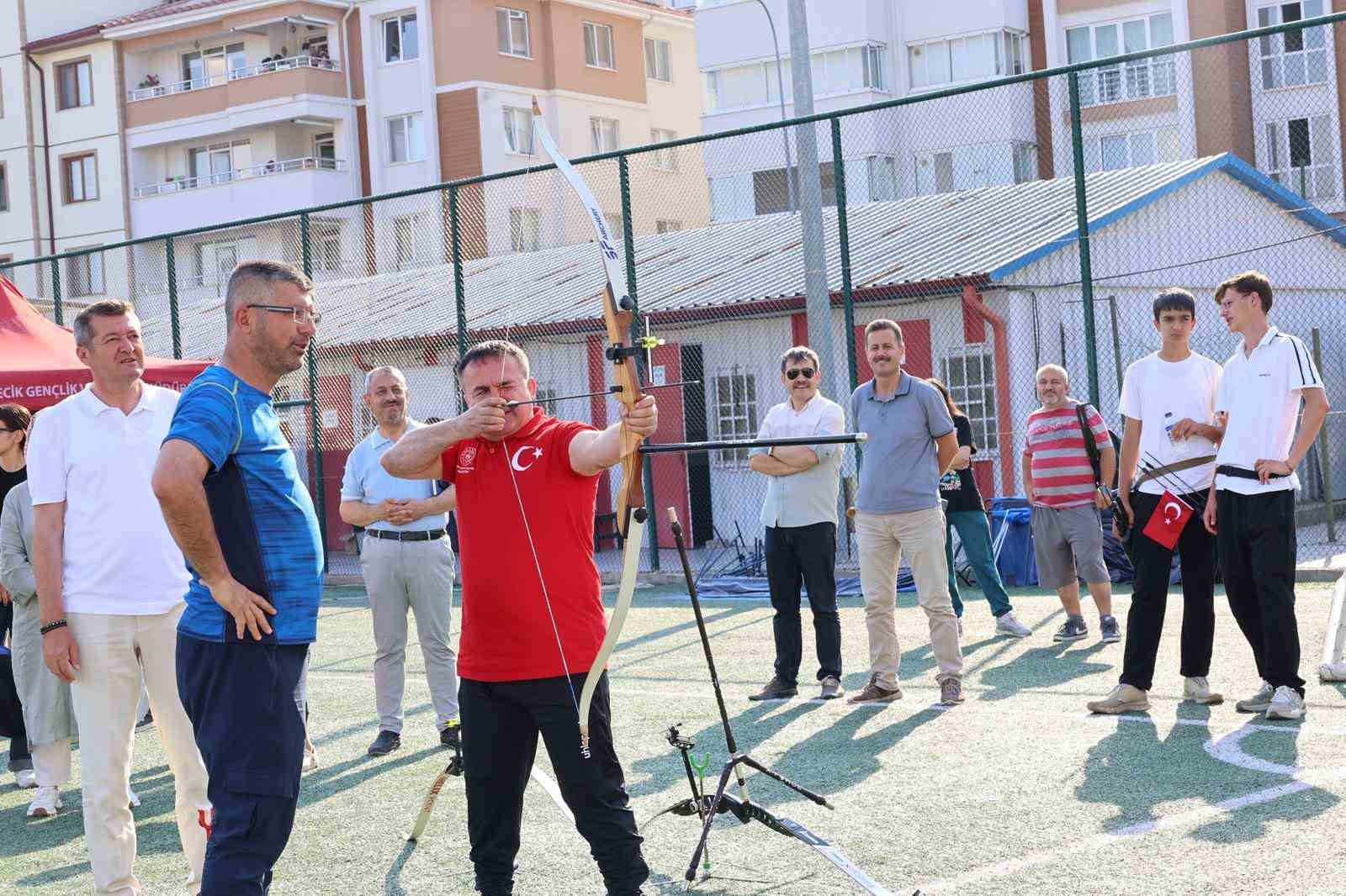 Bilecik’te GSB Yaz Spor Okulları coşkuyla açıldı
