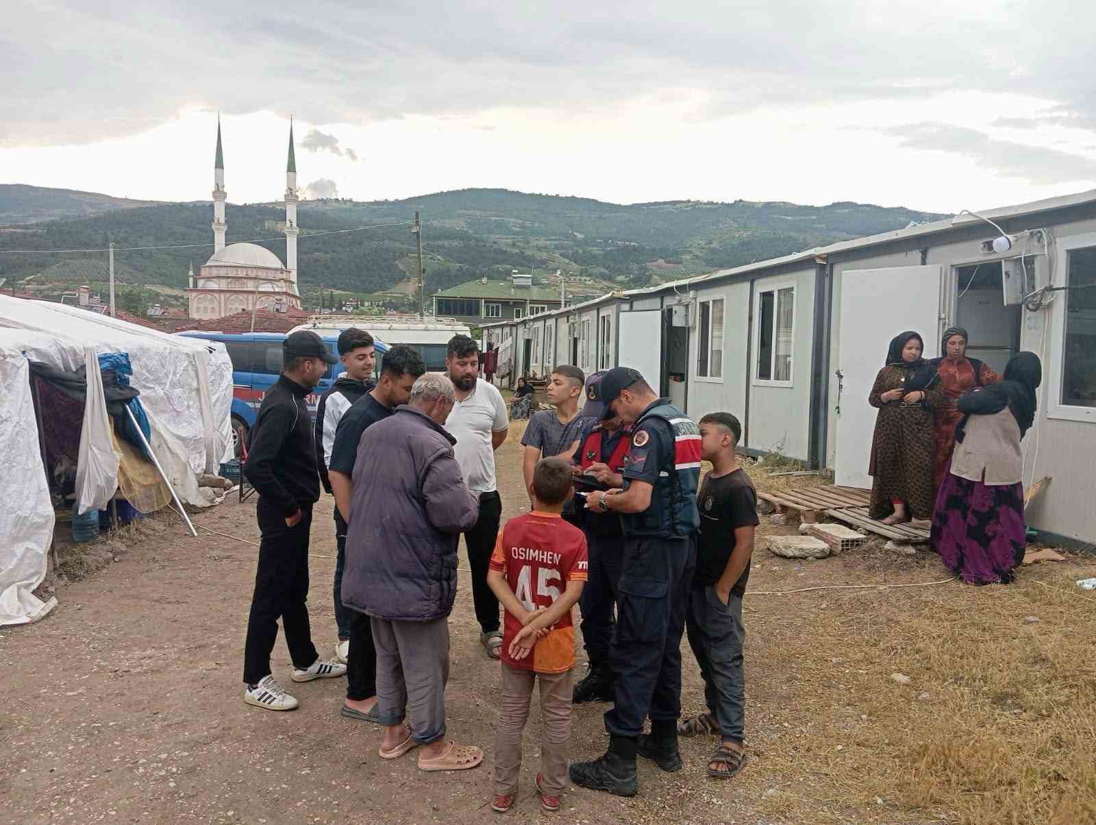 Bilecik’te mevsimlik işçilere jandarma denetimi
