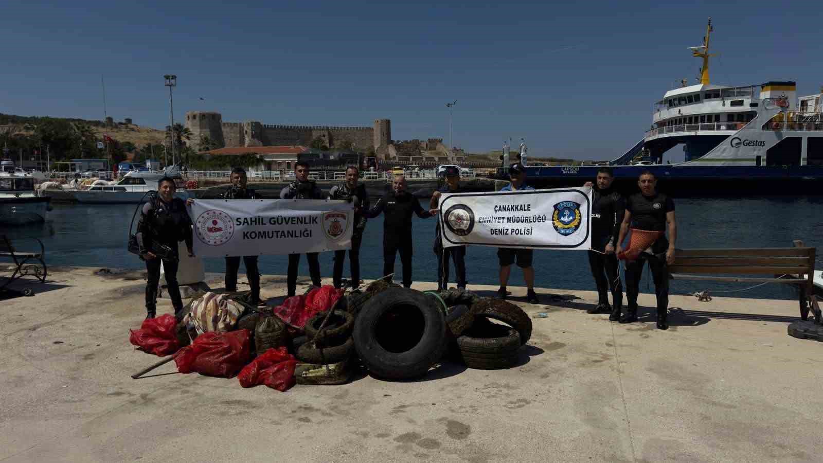 Bozcaada Limanı’nda deniz dibi temizliği  gerçekleştirildi
