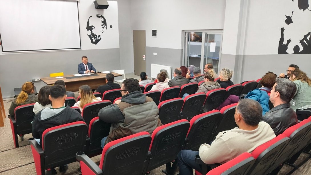 Burhaniye’ de 19 Mayıs Sergileri Planlama Toplantısı yapıldı
