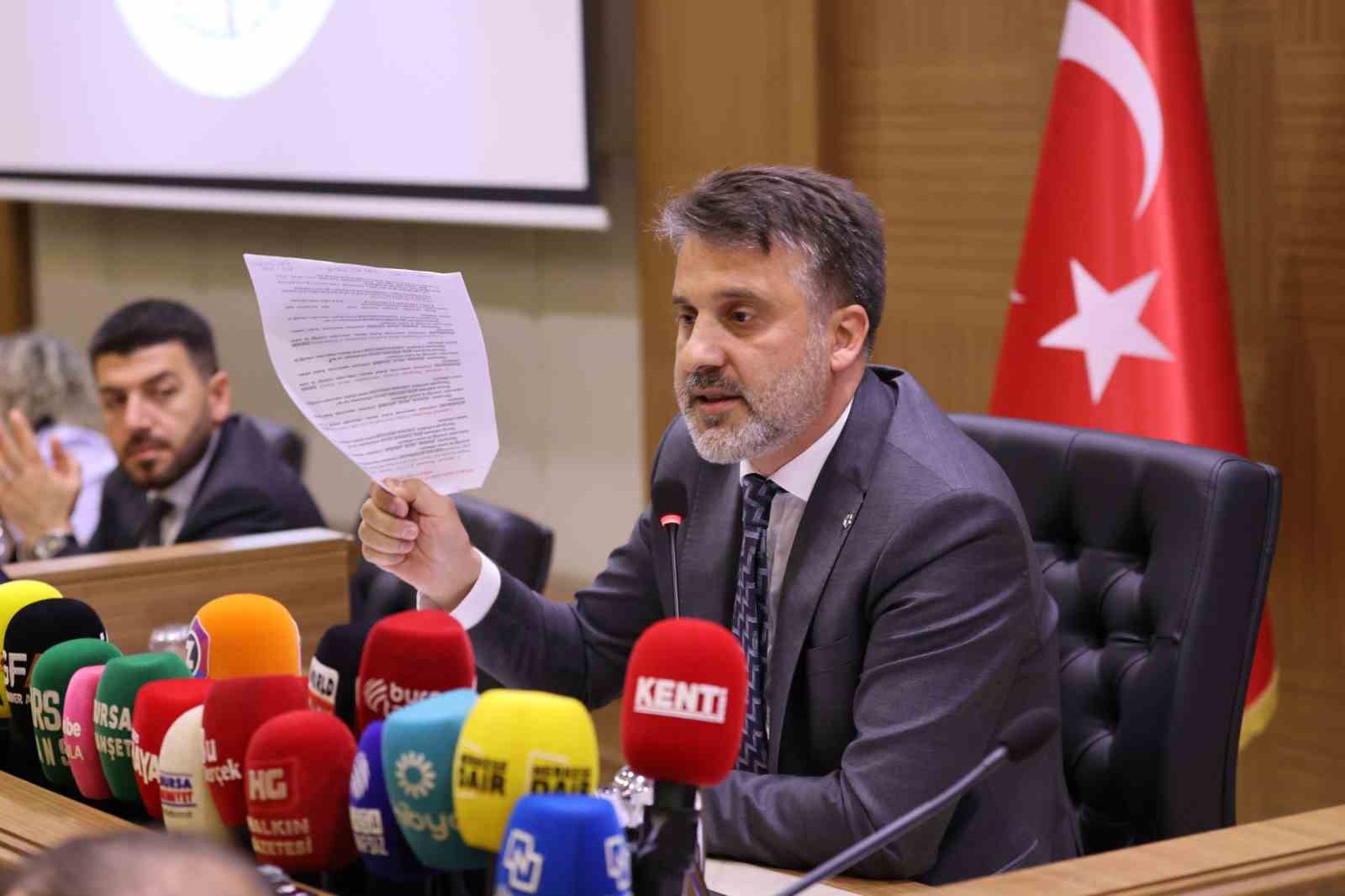 Bursa Büyükşehir Belediye Meclisi’nin Temmuz ayı 1’inci oturumunda gündem maddeleri görüşüldü
