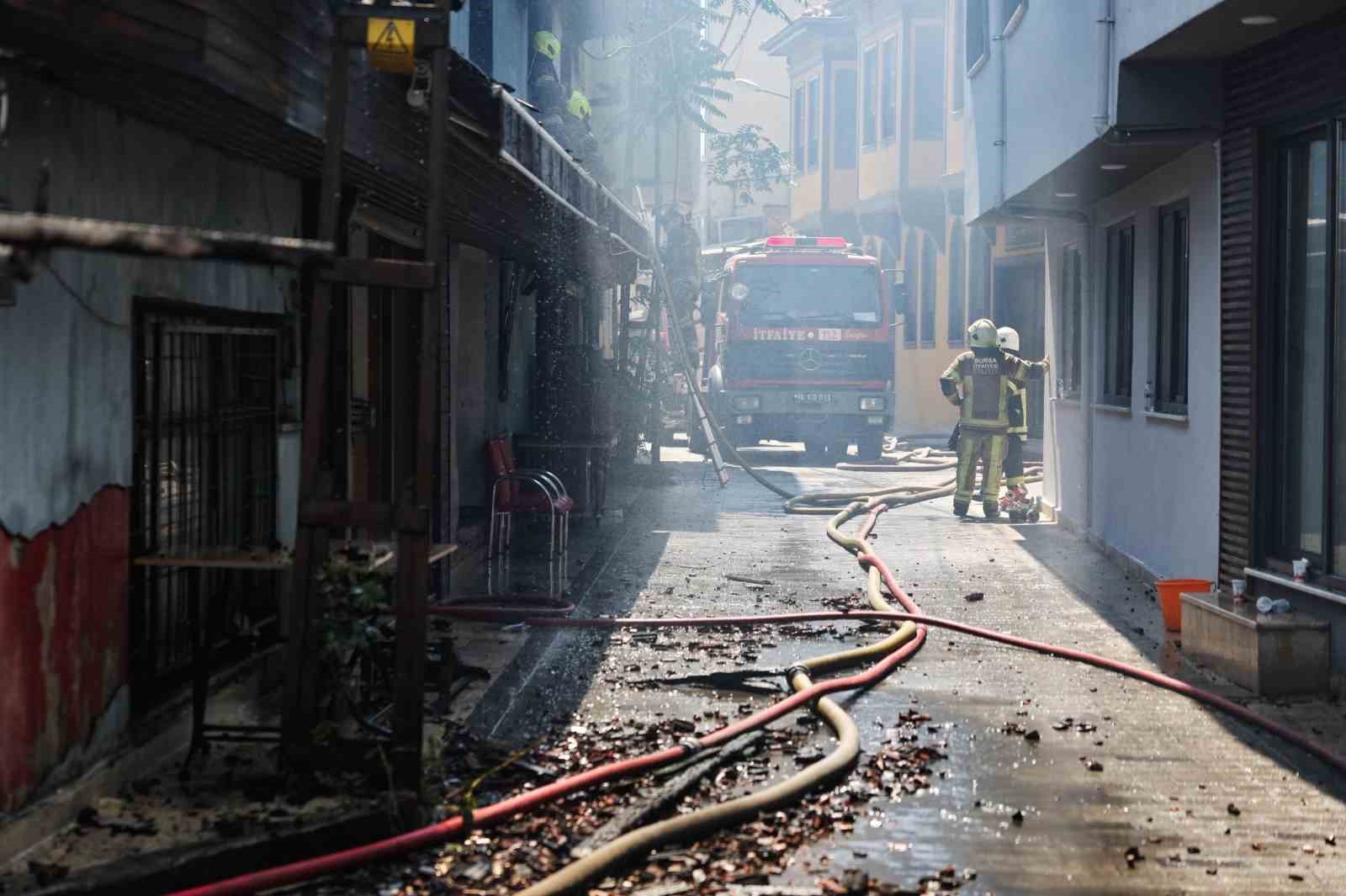 Bursa itfaiyesinden bir ayda 2 bin 749 olaya müdahale
