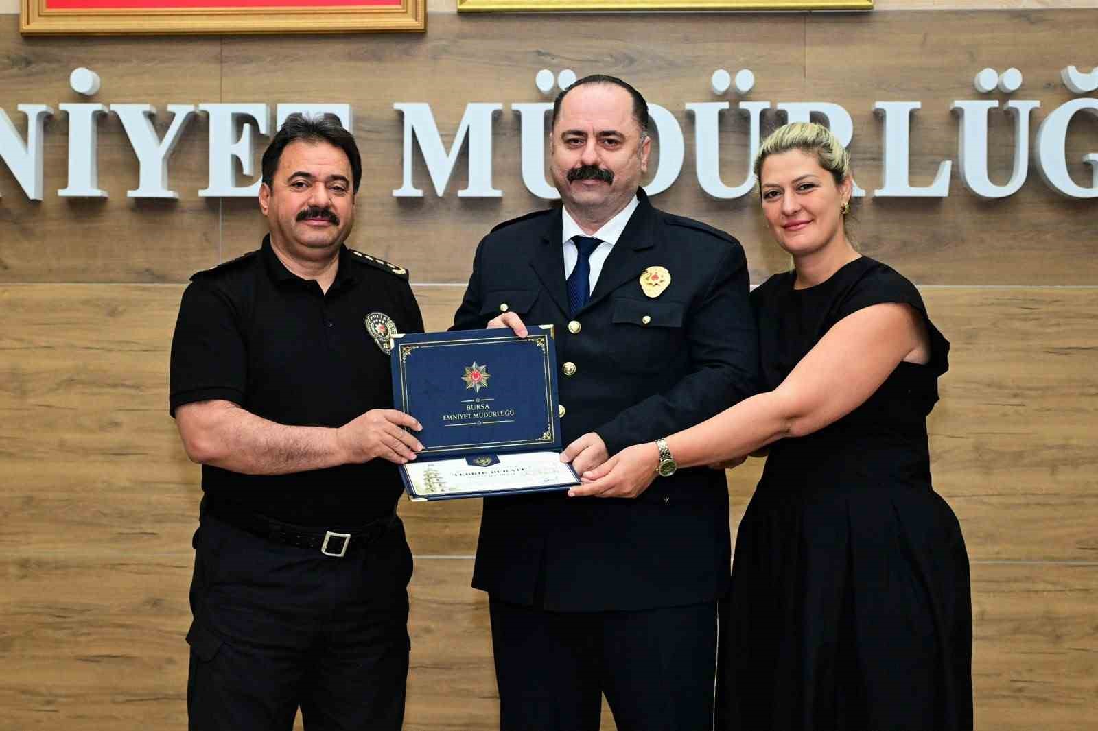 Bursa’da 105 emniyet personeli terfi etti

