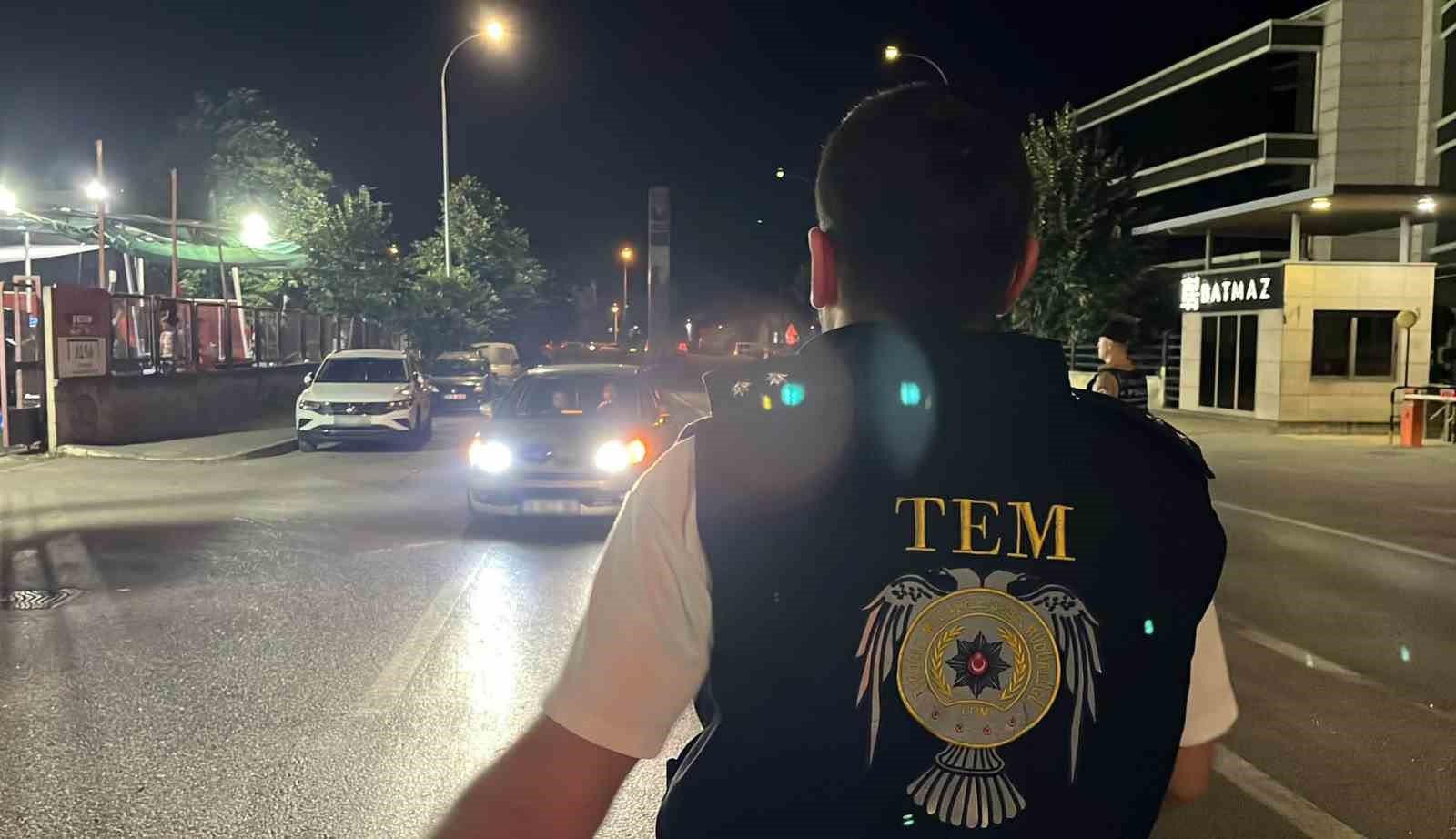Bursa’da iki ilçe abluka altına alındı: Polis kuş uçurtmadı
