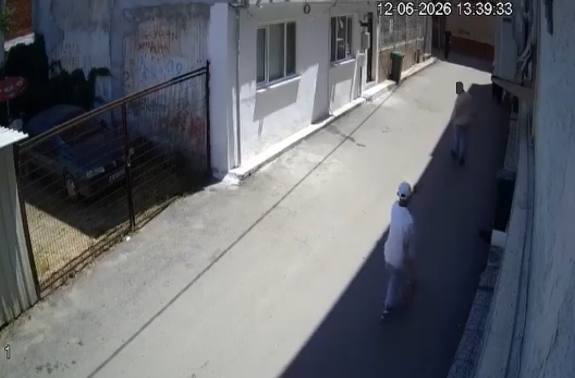 Bursa’da kurşunların havada uçuştuğu çatışma kamerada
