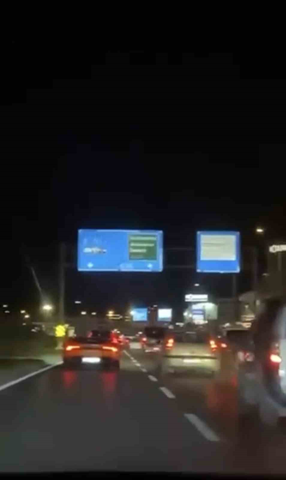 Bursa’da lüks otomobil kazaya karıştı, sürücü kaçtı
