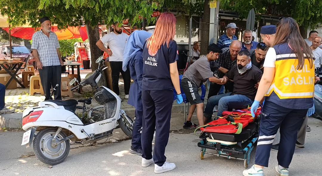 Bursa’da motosiklet otomobille çarpıştı: 1 yaralı
