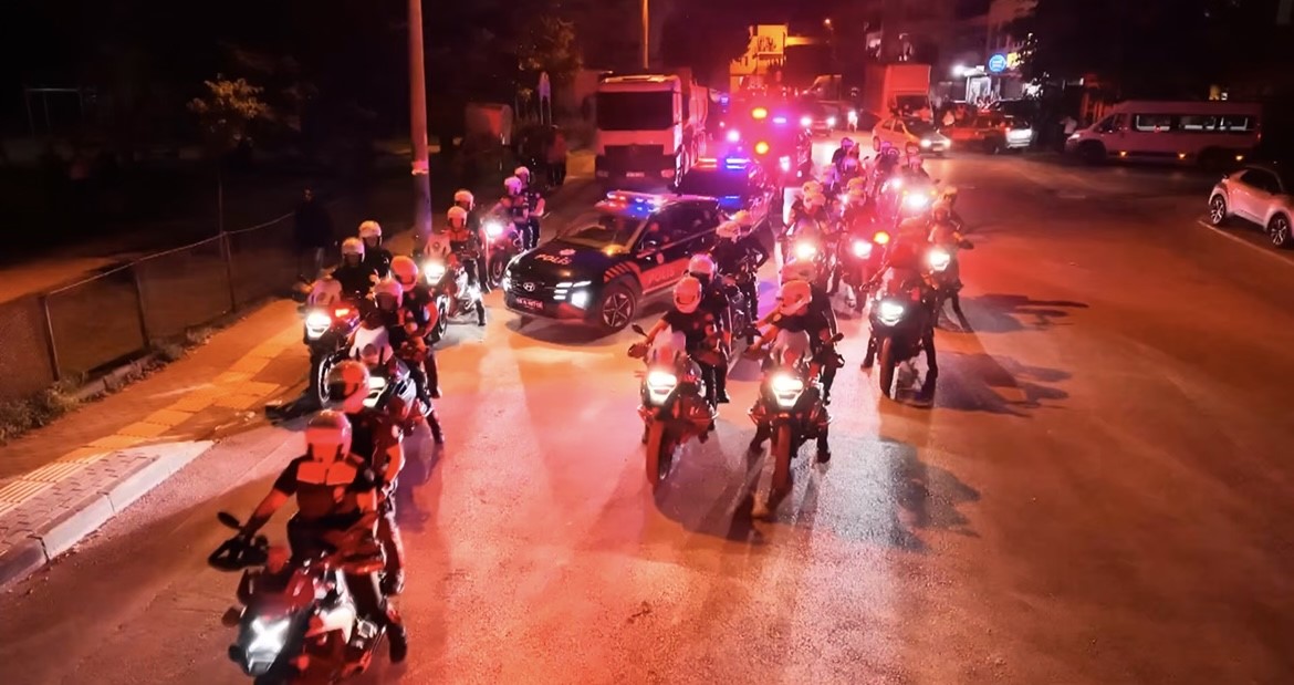 Bursa’da suçlulara geçit yok, 2 günde 30 firari yakalandı
