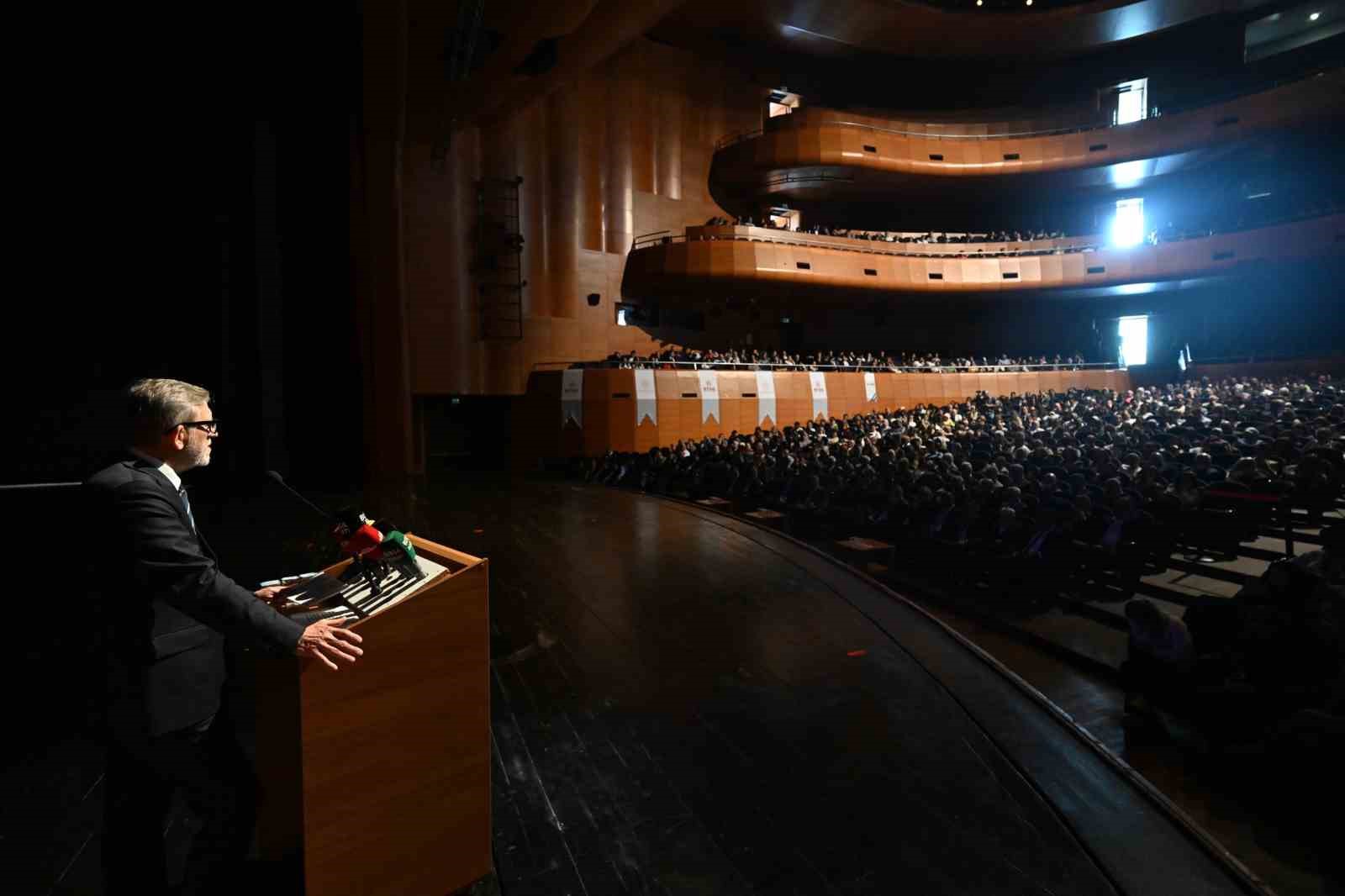 Bursa’da "Türkiye Yüzyılı Vizyonuyla Eğitimde Kamu ve Özel Sektör Buluşması" gerçekleştirildi
