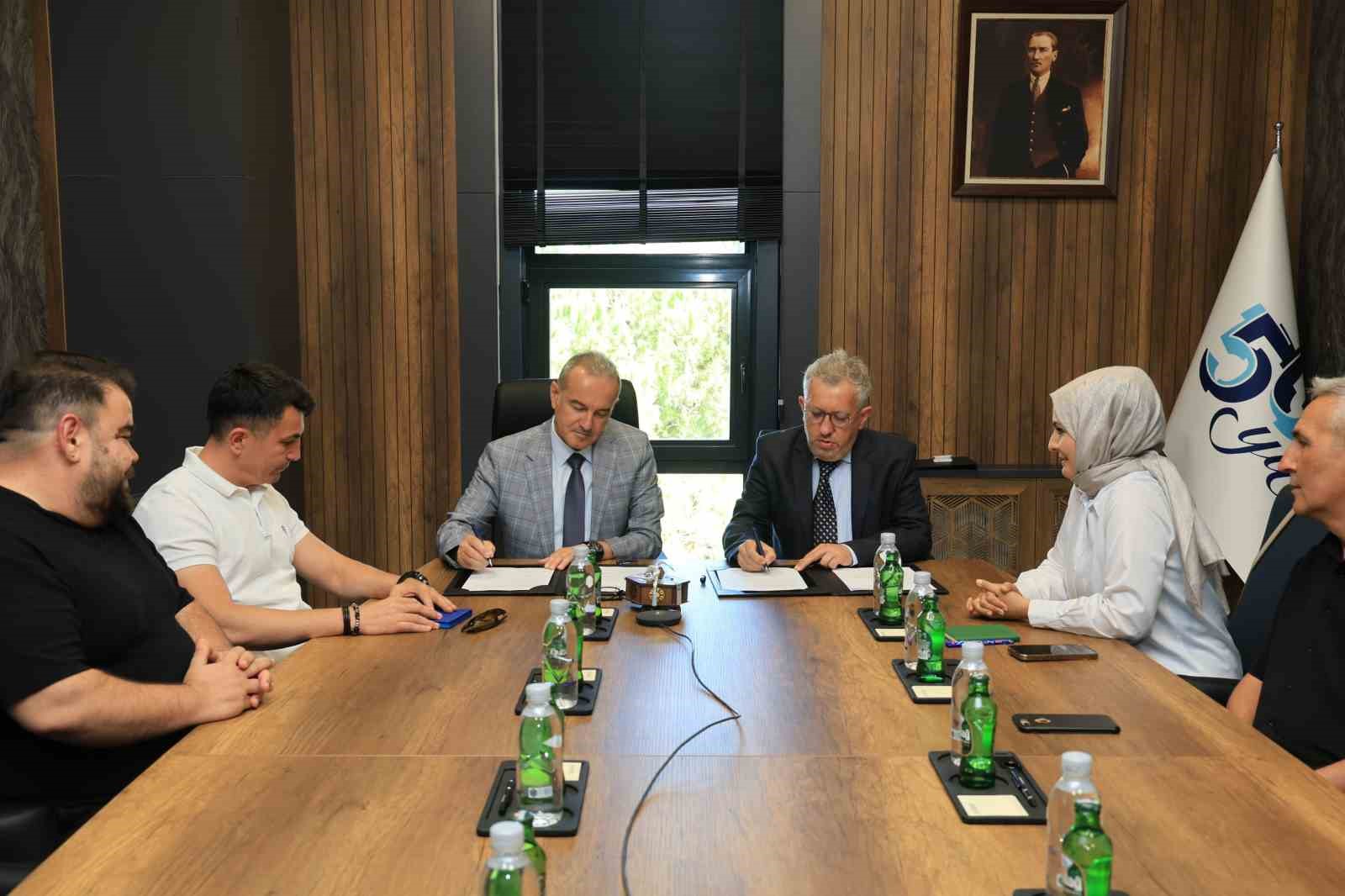 BUÜ’de "Atık piller işitme engellilere ses oluyor"
