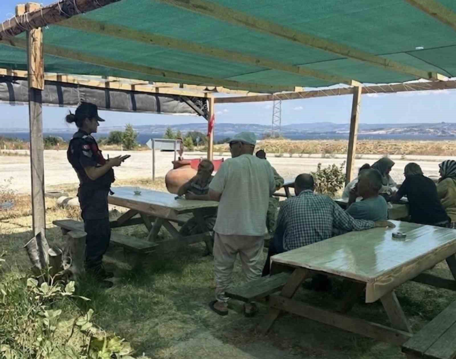 Çanakkale’de 260 jandarma personeli ile göçmen kaçakçılığı denetimi
