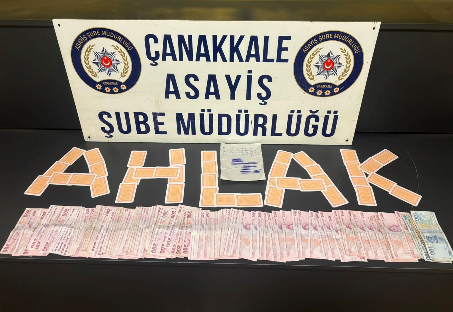 Çanakkale’de çeşitli suçlardan aranan 9 şüpheli tutuklandı
