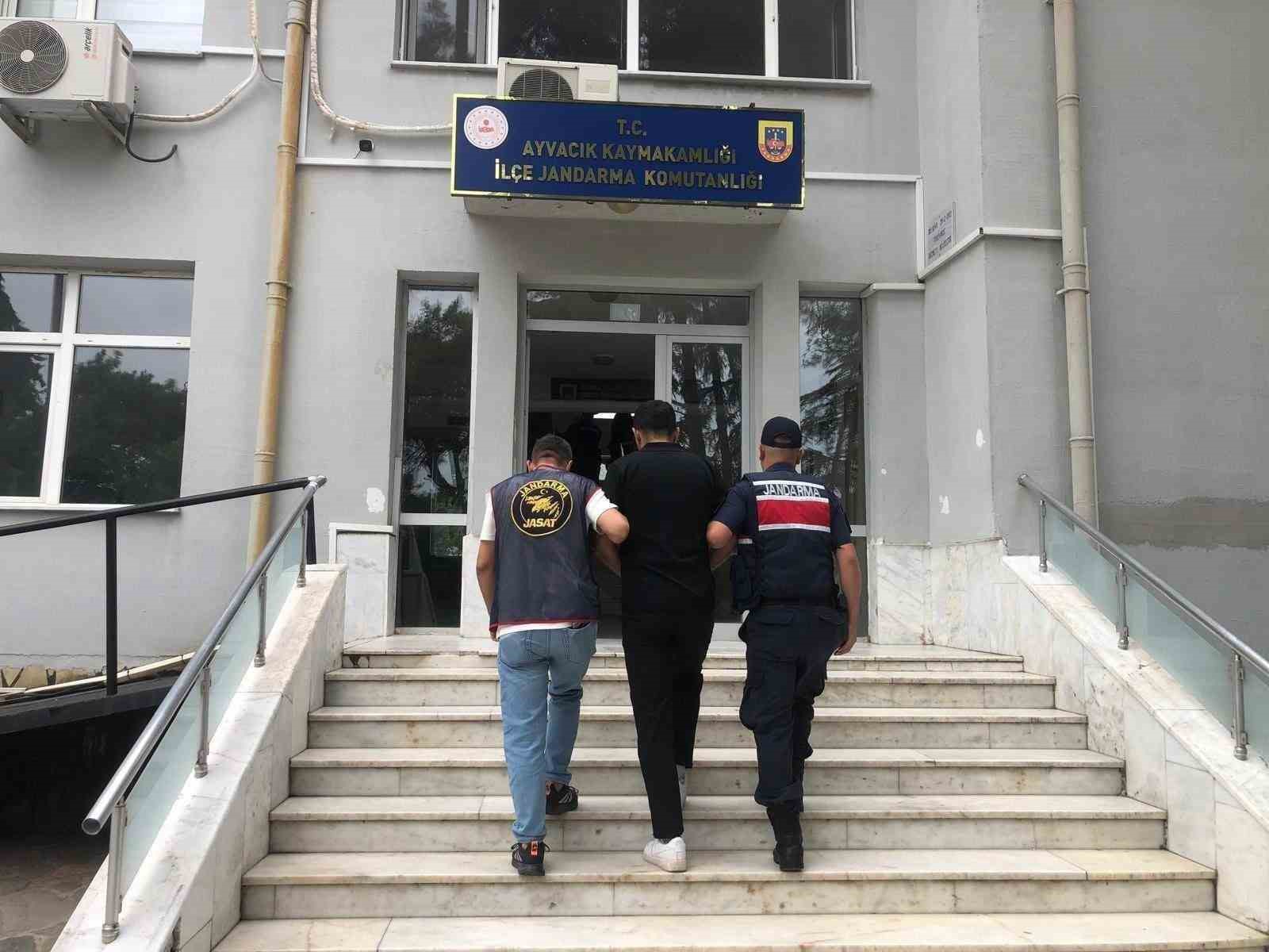 Çanakkale’de çeşitli suçlardan aranan 97 şüpheli yakalandı
