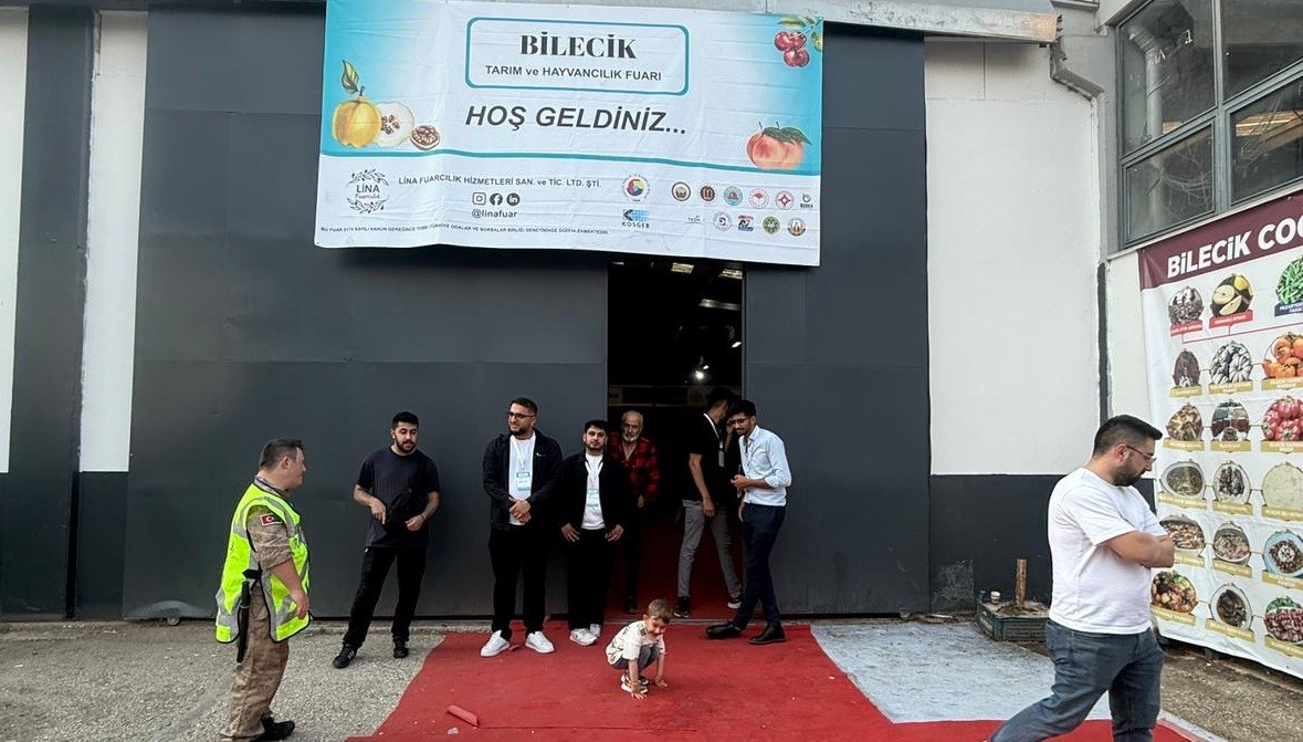 Çiftçinin fuarına çiftçi giremedi
